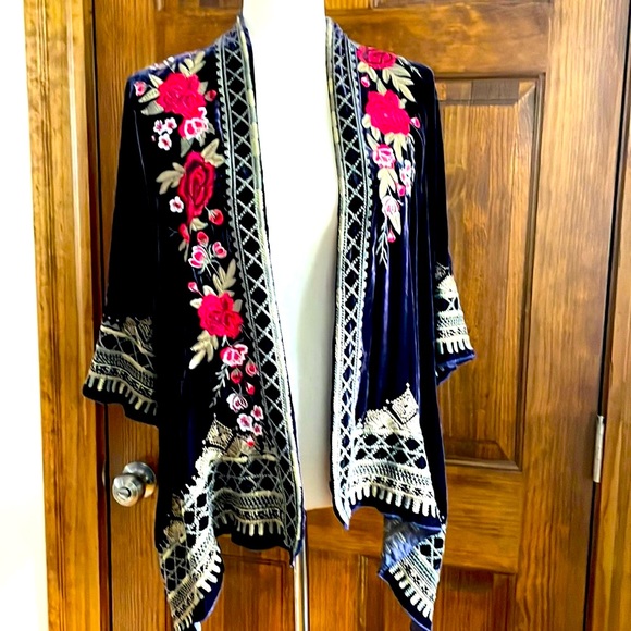 JOHNNY WAS JWLA Meri Floral Embroidered Velvet Draped Cardigan Purple NEW RARE! - Picture 5 of 12